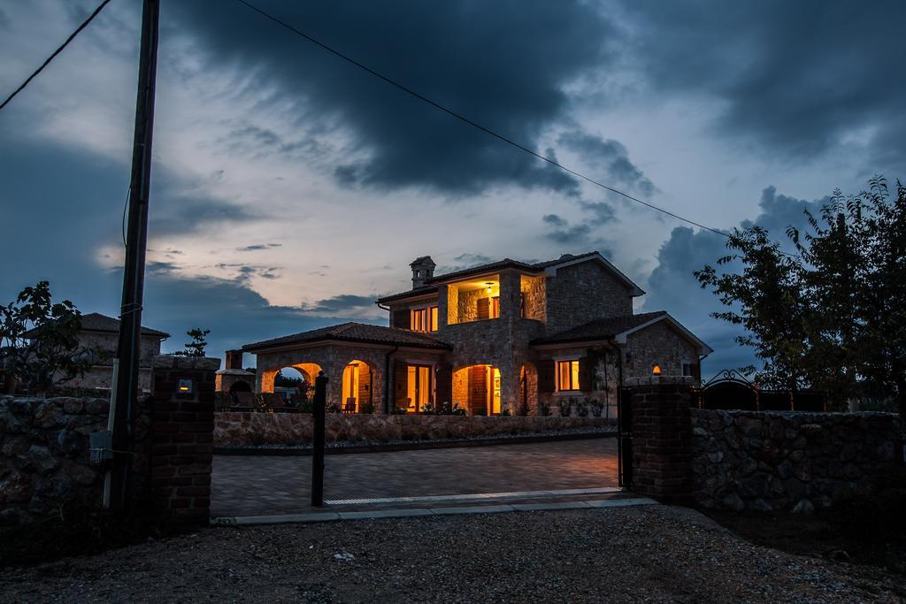 Villa Mare Vrh  Rum bild